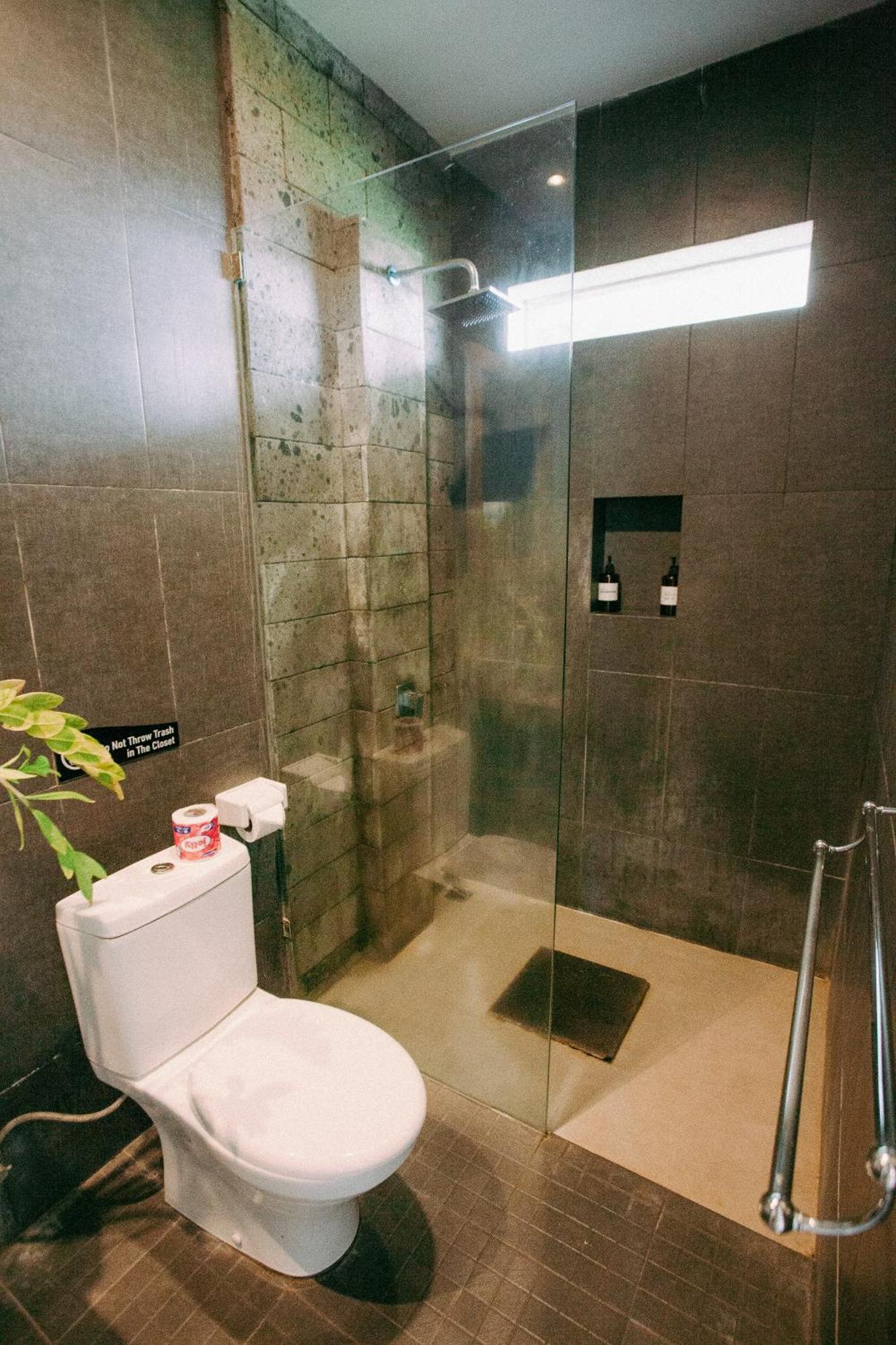 Swell Hotel, Pool Bar & Restaurant Tanah Lot Buitenkant foto