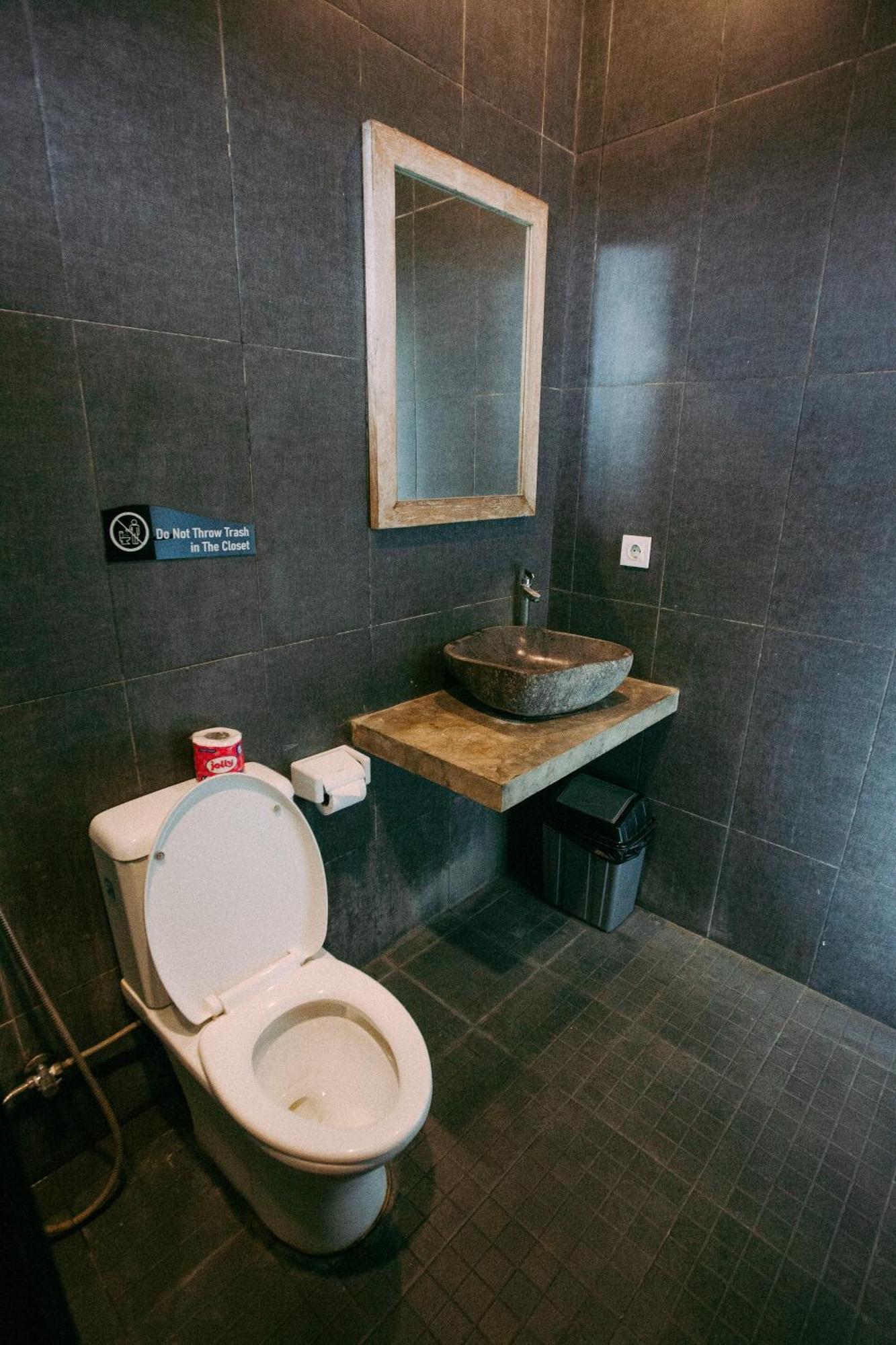 Swell Hotel, Pool Bar & Restaurant Tanah Lot Buitenkant foto