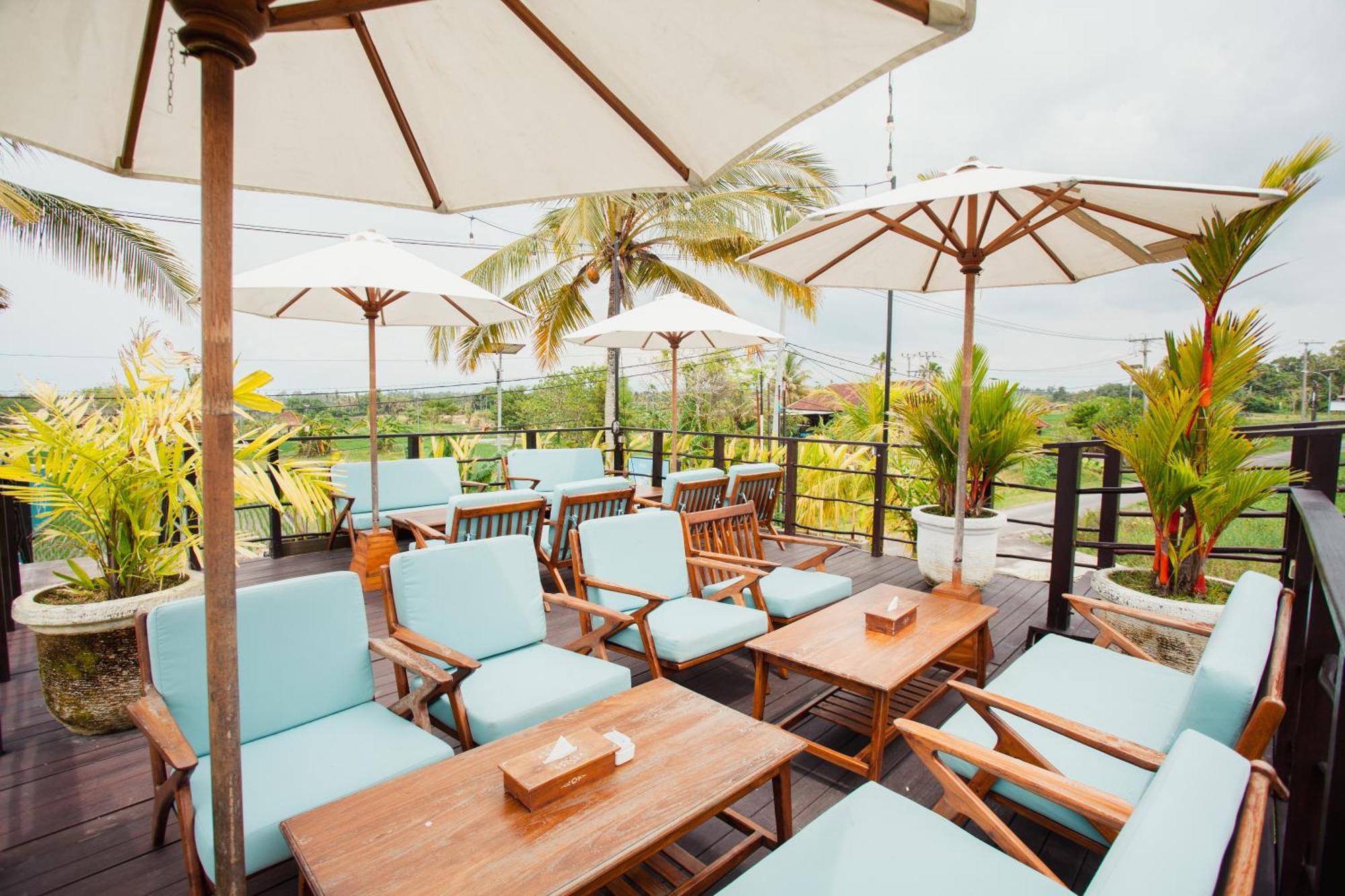 Swell Hotel, Pool Bar & Restaurant Tanah Lot Buitenkant foto